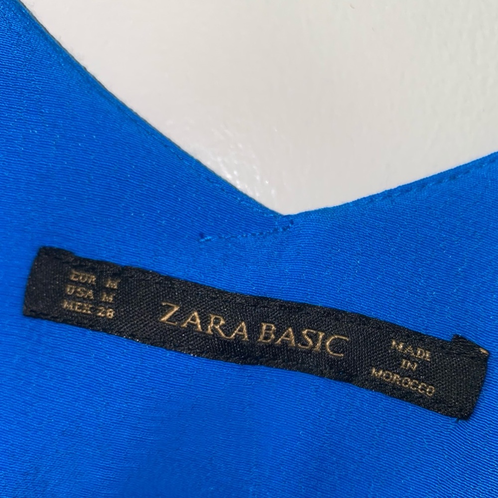 Zara Basic Blue Top Size Medium - image 4